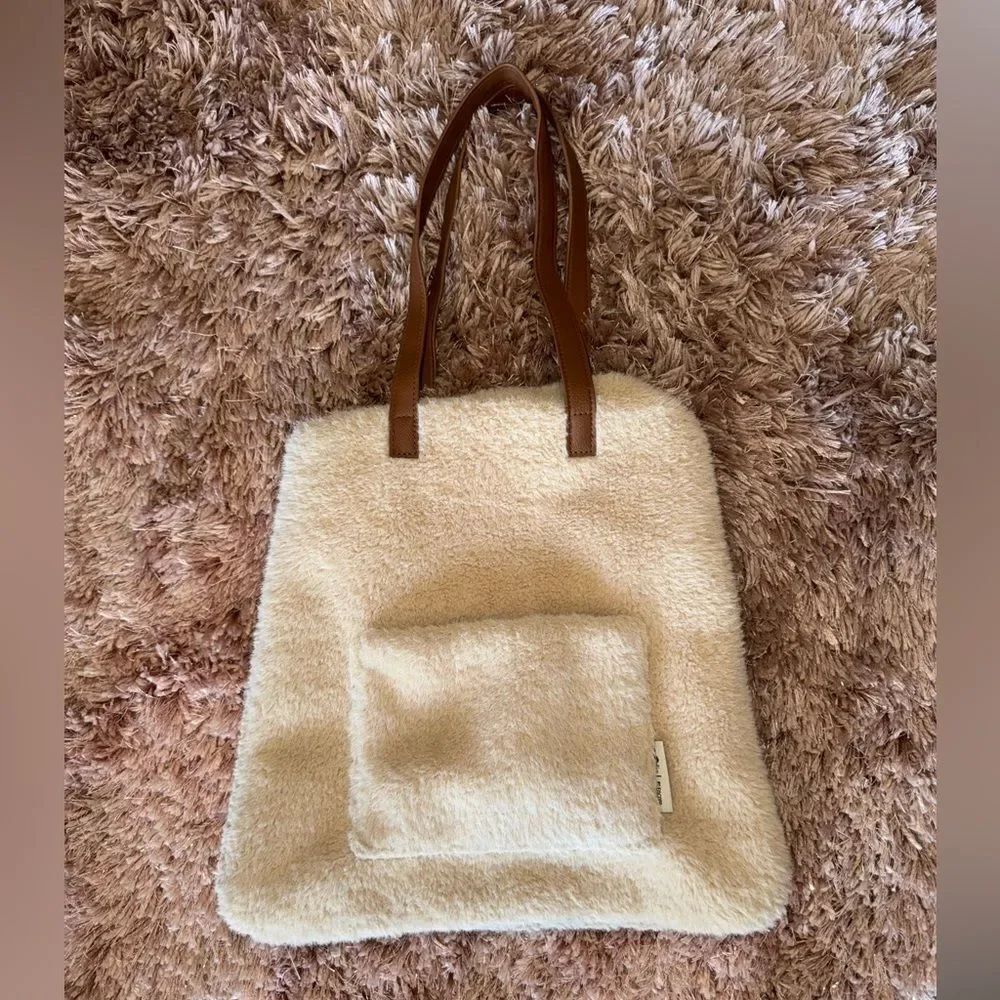 Arcadia Encore Cream Sherpa Tote Bag EUC